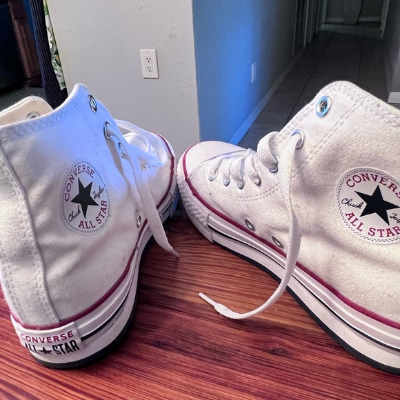 White platform high top all star chuck Taylor’s. Like new - Picture 2 of 5